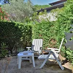 2 Pieces Avec Terrasse, Jardin, Piscine Et Parking, Proche - - Fr-1-251-517 Apartment Le Lavandou